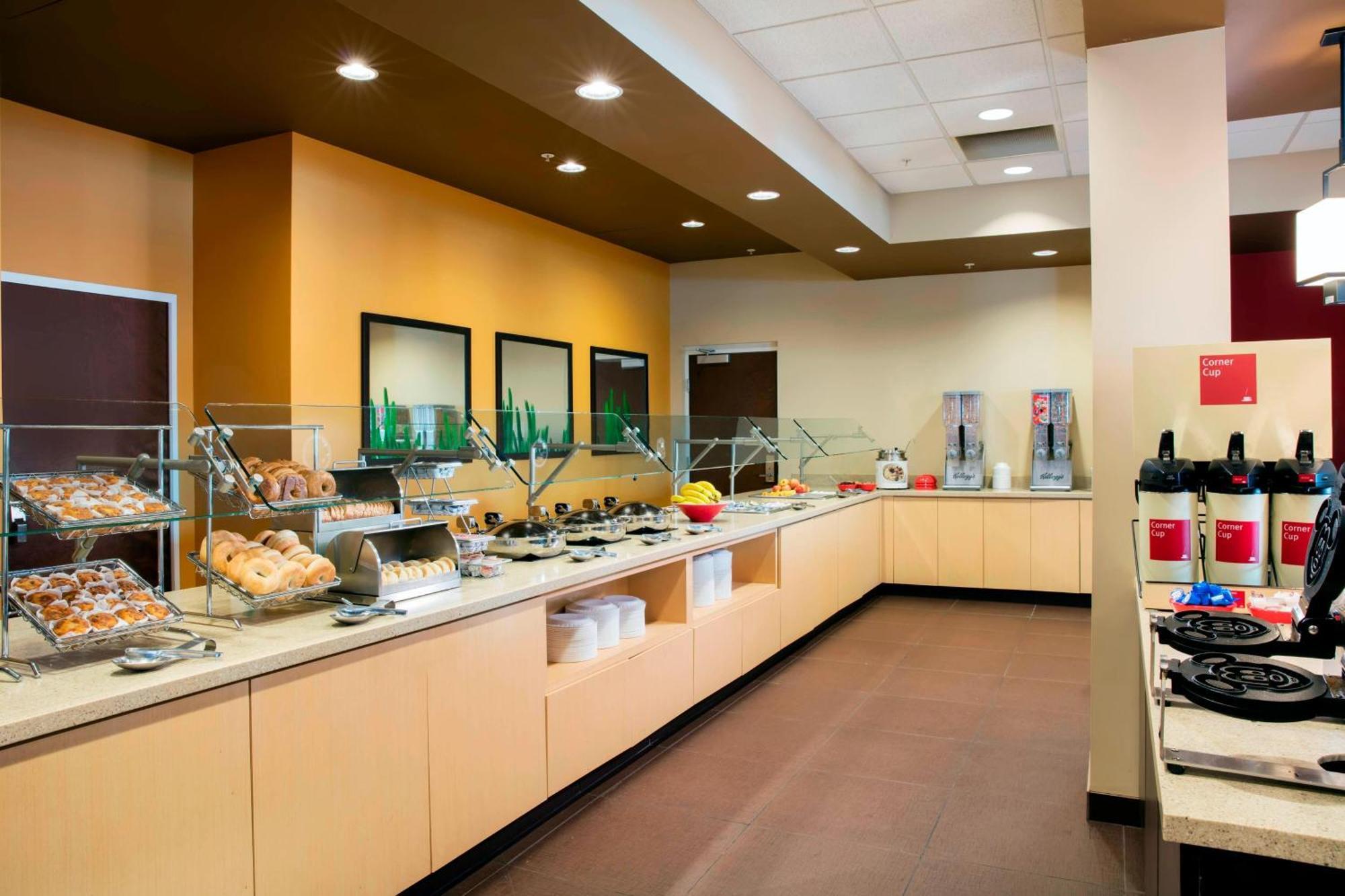 Towneplace Suites Orlando At Flamingo Crossings Town Center/Western Entrance Bay Lake Екстер'єр фото